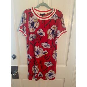 Women’s Madison Leigh Size Large soft Lightweight Flowered Summer